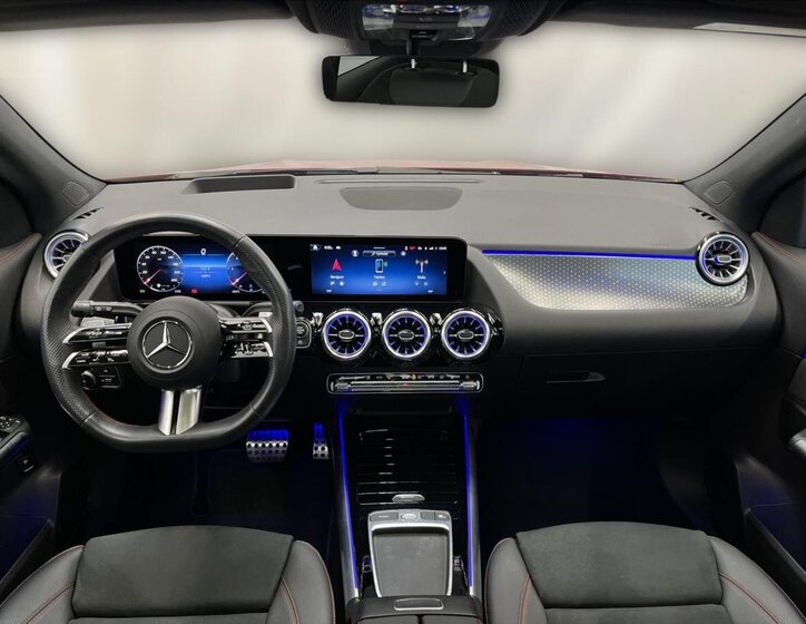 Mercedes-Benz GLA 13