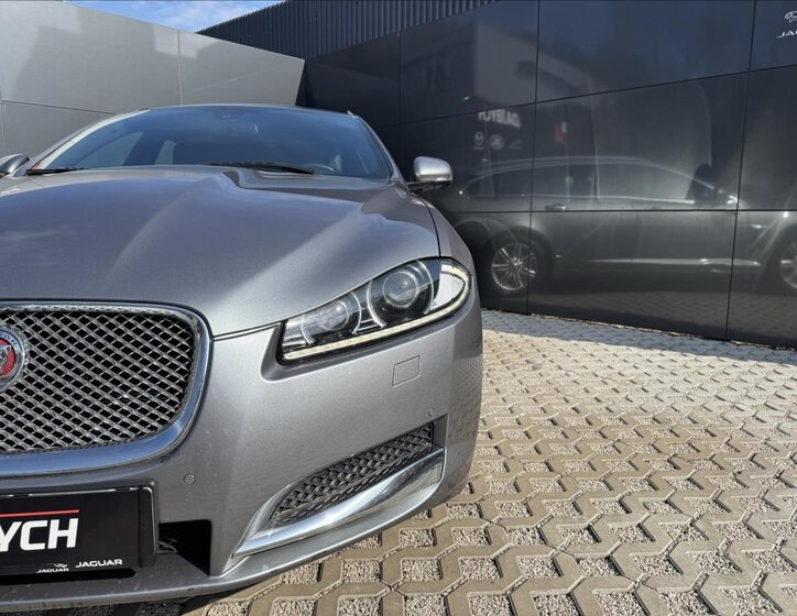 Jaguar XF Kombi 2,2 l 120 kw