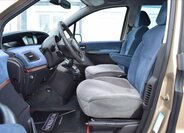 Lancia Phedra MPV 2,2 l 94 kw