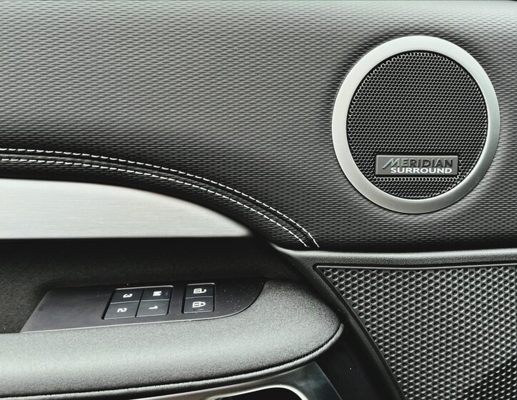 Land Rover Discovery SUV / Terénní 3,0 l 257 kw