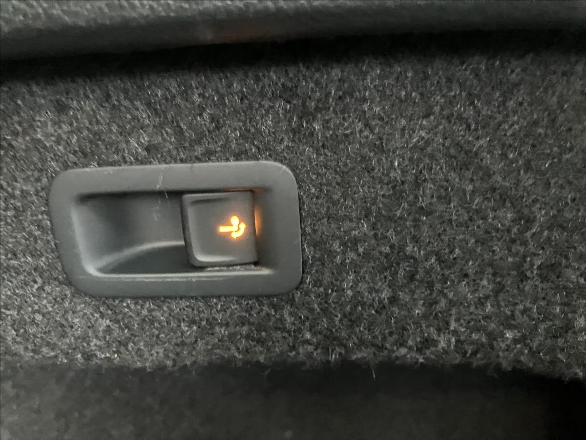 Volkswagen Passat Kombi 2,0 l 110 kw