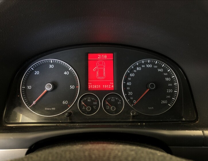 Volkswagen Touran 19