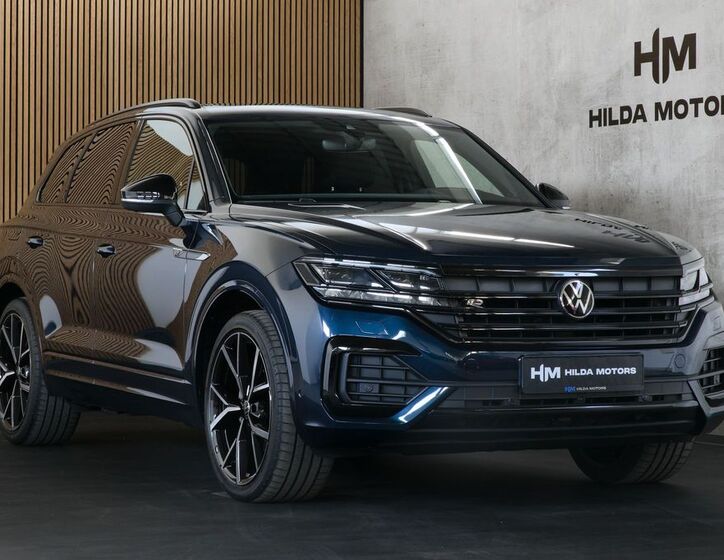 Volkswagen Touareg 1
