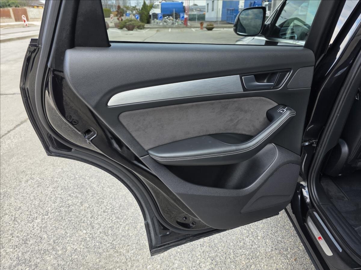 Audi Q5 SUV / Terénní 3,0 l 180 kw