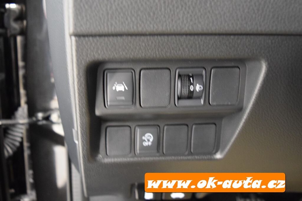 Nissan Qashqai SUV / Terénní 1,5 l 85 kw