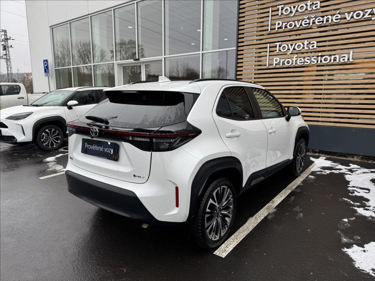 Toyota Yaris Cross SUV 1,5 l 68 kw