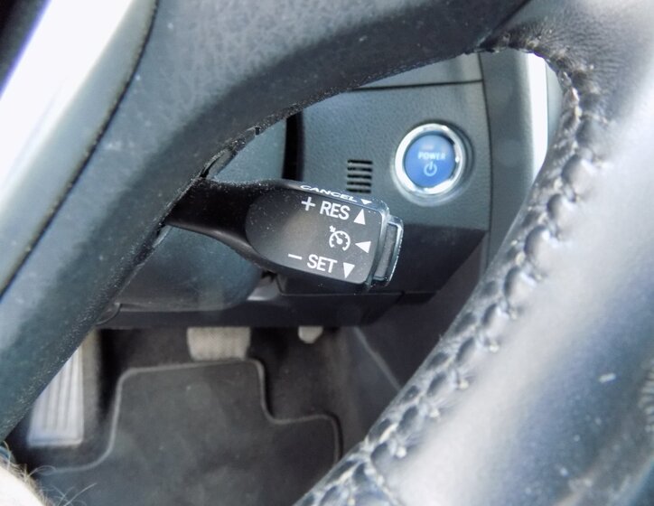 Toyota Auris Hatchback 1,8 l 73 kw