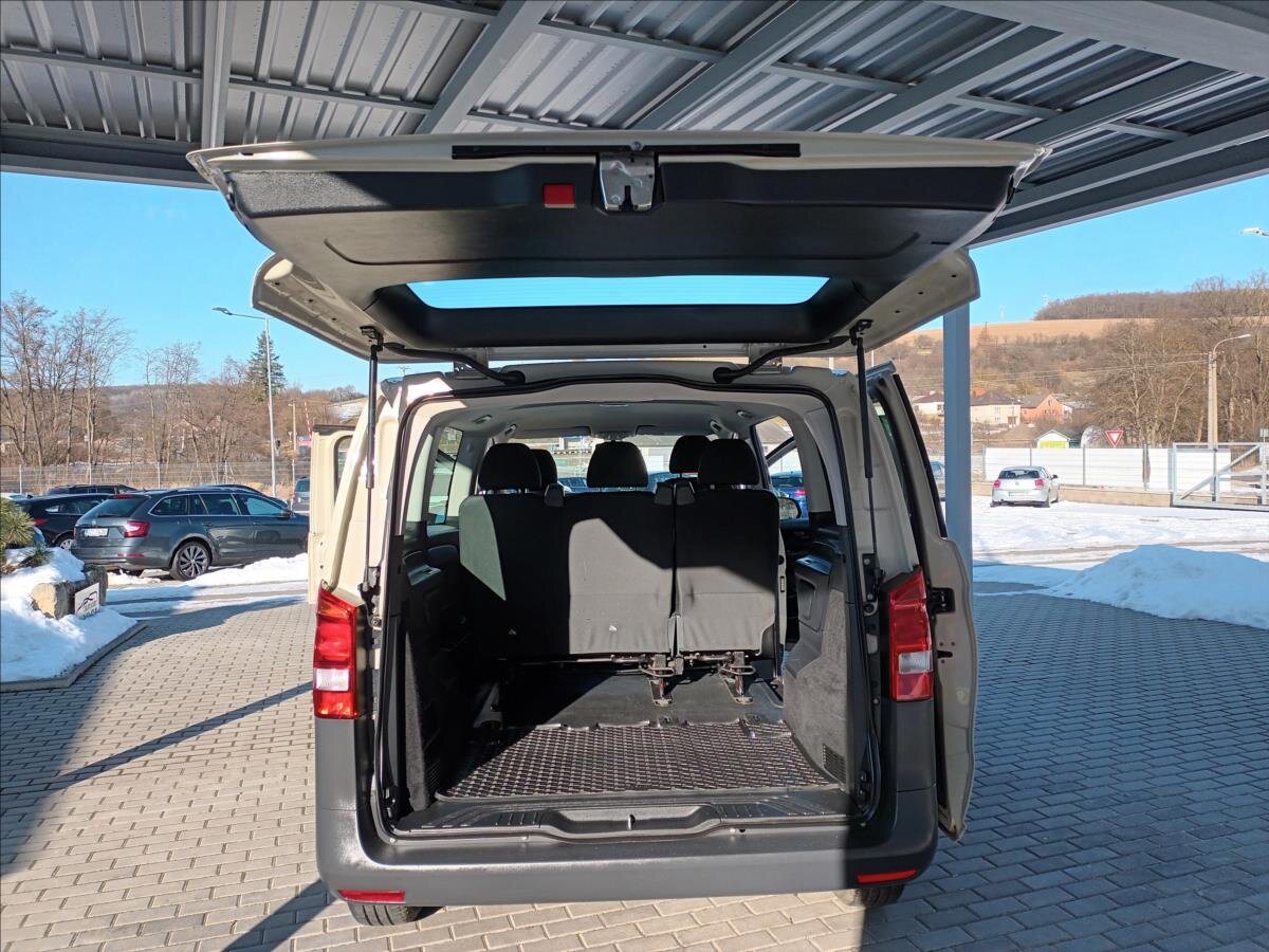 Mercedes-Benz Vito VAN-Minibus 1,8 l 100 kw