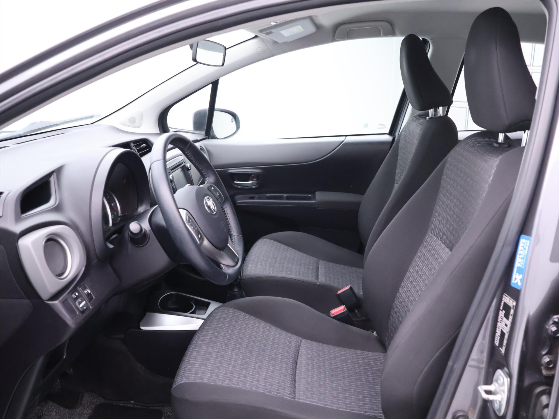 Toyota Yaris Hatchback 998,0 51 kw