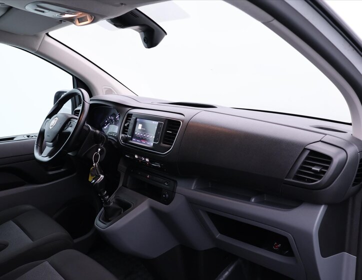 Fiat Scudo VAN-Minibus 2,0 l 106 kw