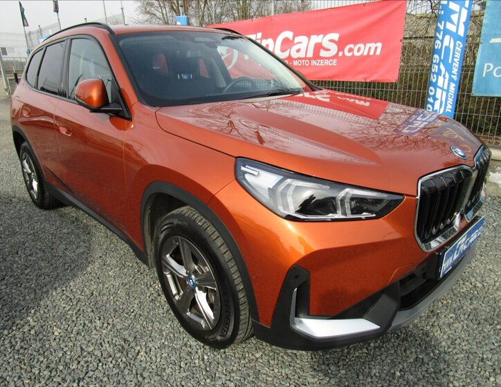 BMW X1 Kombi 1,5 l 110 kw