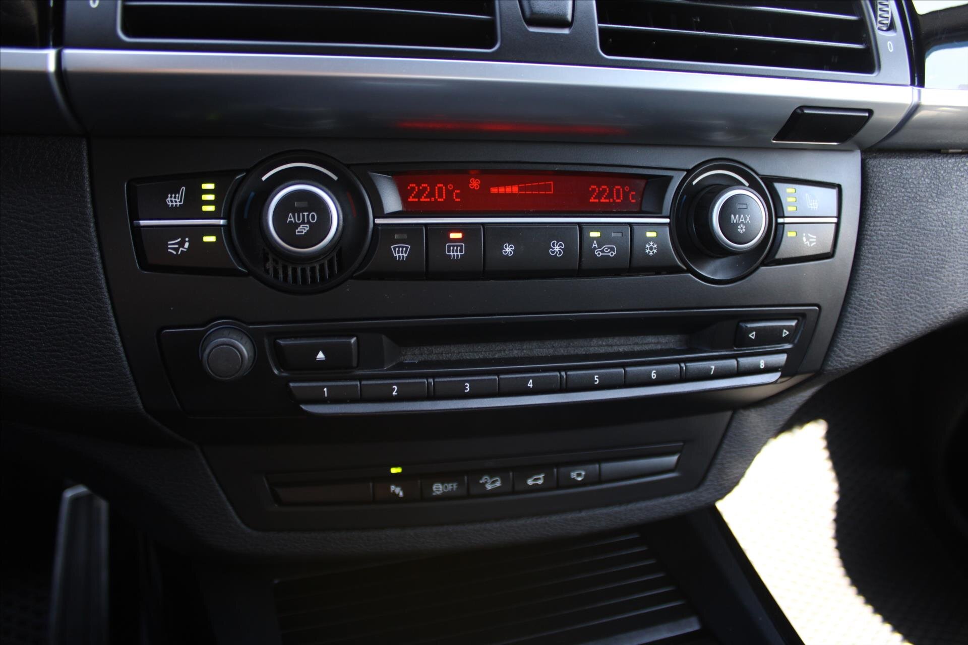 BMW X5 SUV 3,0 l 225 kw