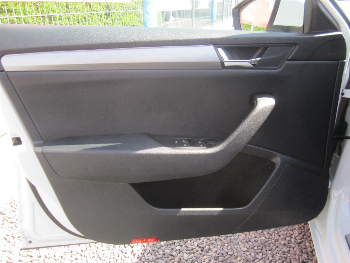 Škoda Superb Sedan 2,0 l 110 kw