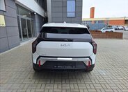 KIA EV3 5