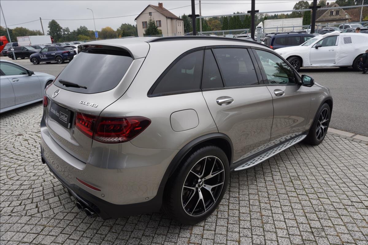 Mercedes-Benz GLC SUV 3,0 l 287 kw