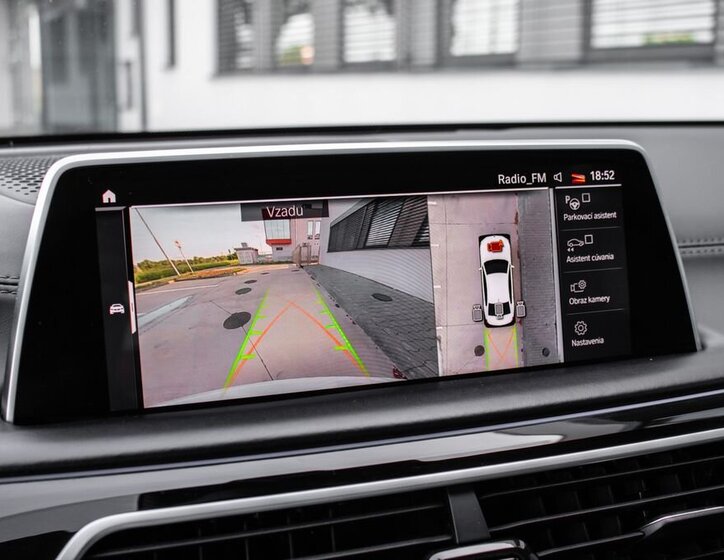 BMW Řada 7 Sedan 3,0 l 294 kw