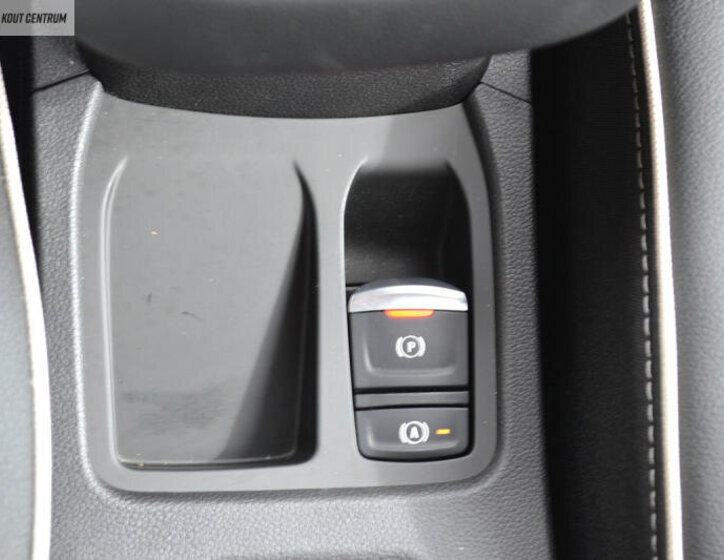 Renault Clio Hatchback 999,0 67 kw