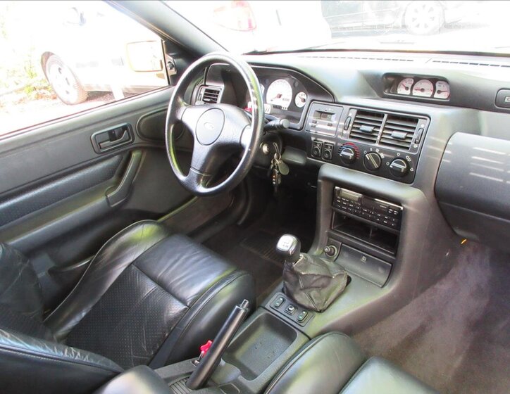 Ford Escort Hatchback 2,0 l 235 kw