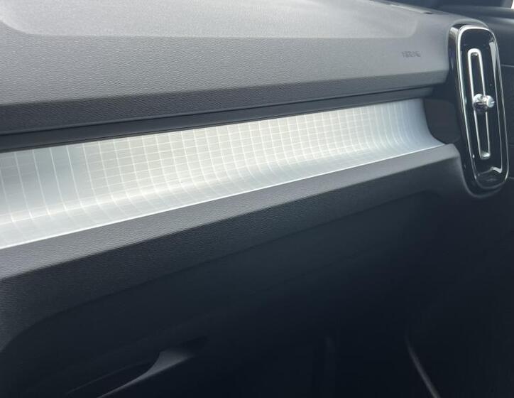 Volvo XC40 13