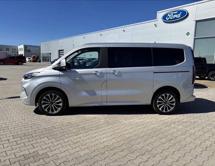 Ford Tourneo Custom Kombi 2,0 l 125 kw