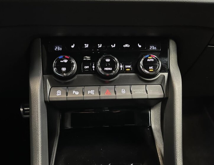 Škoda Karoq SUV 1,5 l 110 kw