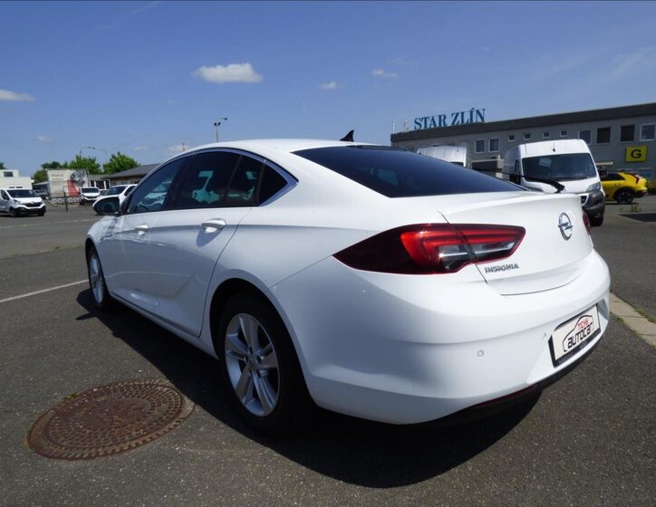 Opel Insignia Liftback 2,0 l 125 kw