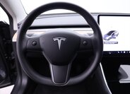 Tesla Model 3 Sedan 0,0 239 kw