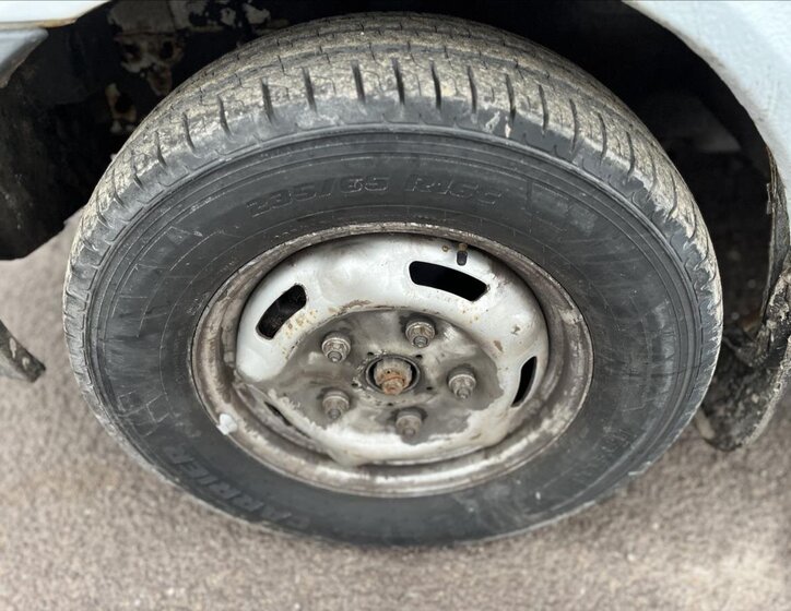 Ford Transit Skříň 2,2 l 74 kw