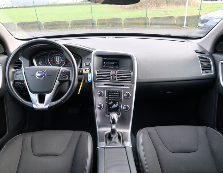 Volvo XC60 13