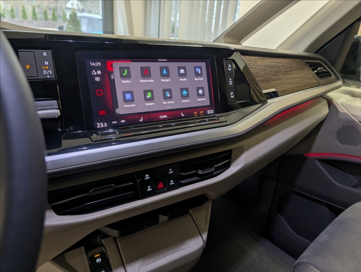 Volkswagen Multivan VAN / Minibus 1,5 l 130 kw