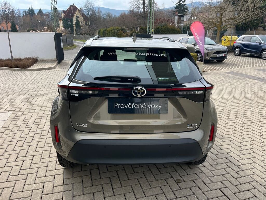 Toyota Yaris Cross SUV / Terénní 1,5 l 68 kw