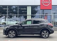 Nissan Qashqai SUV / Terénní 1,3 l 103 kw