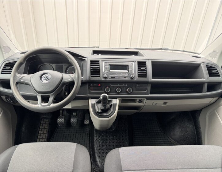 Volkswagen Transporter Skříň 2,0 l 110 kw