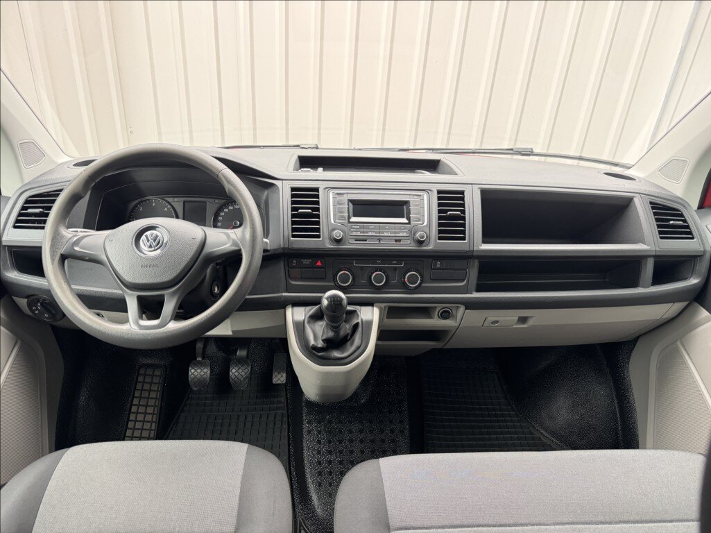 Volkswagen Transporter Skříň 2,0 l 110 kw