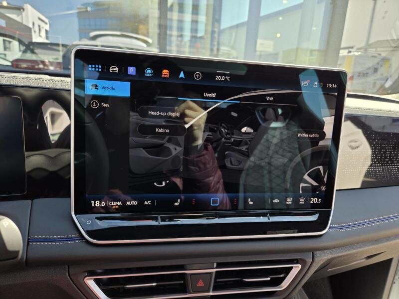 Volkswagen Tiguan SUV / Terénní 2,0 l 195 kw