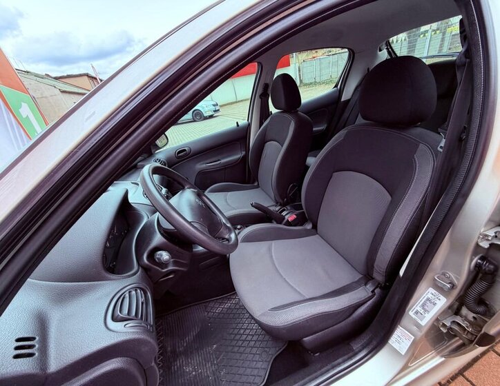 Peugeot 206 Hatchback 1,4 l 55 kw