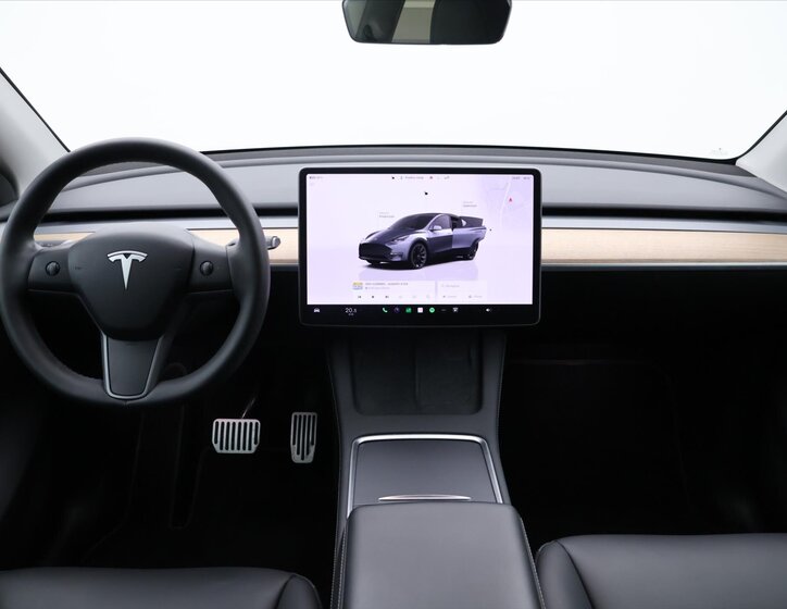 Tesla Model Y SUV / Terénní 0,0 378 kw