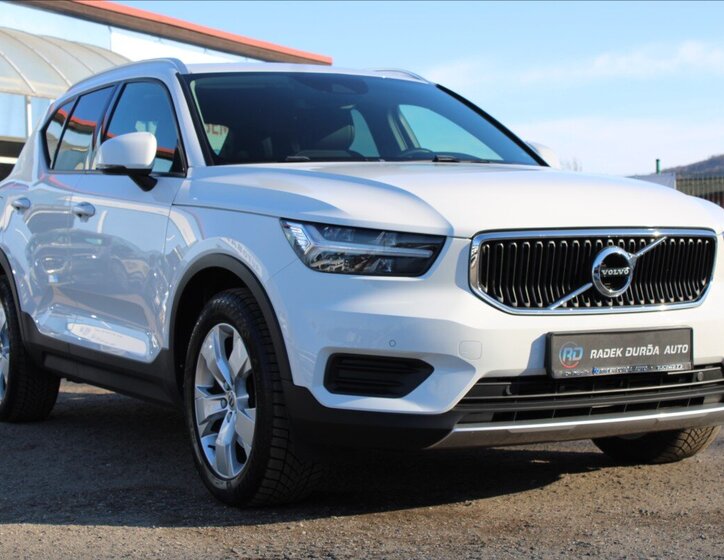 Volvo XC40 SUV 2,0 l 140 kw
