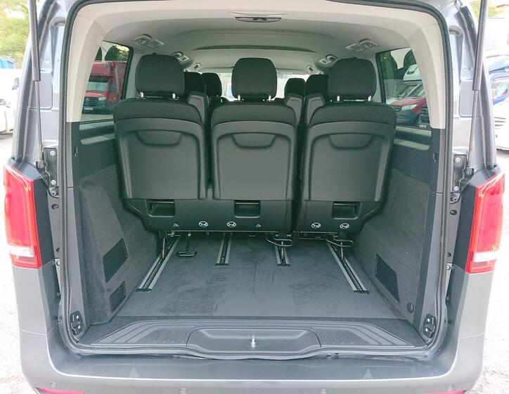 Mercedes-Benz Vito 12