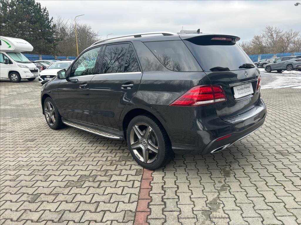 Mercedes-Benz GLE SUV 2,1 l 150 kw