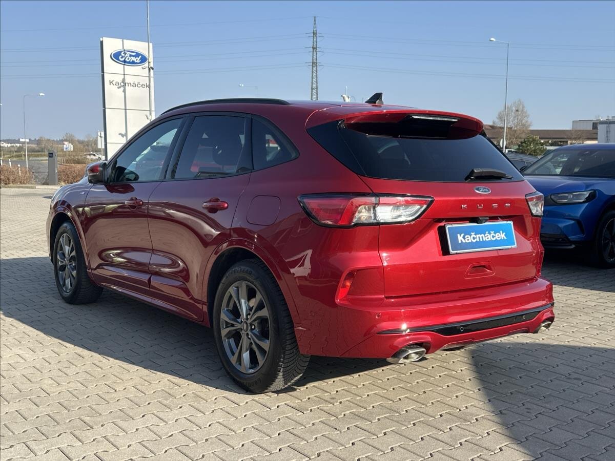 Ford Kuga SUV / Terénní 1,5 l 110 kw