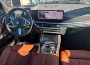 BMW X7 SUV / Terénní 3,0 l 250 kw