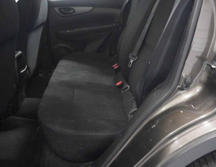 Nissan Qashqai SUV 1,2 l 85 kw