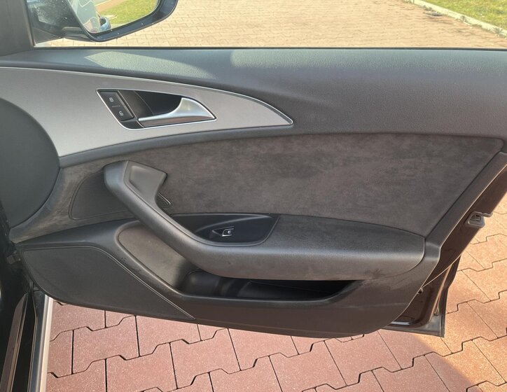 Audi A6 Allroad Kombi 3,0 l 230 kw