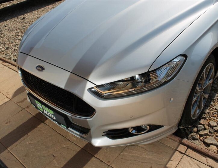 Ford Mondeo Kombi 2,0 l 132 kw