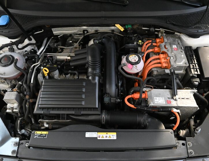 Volkswagen Passat Kombi 1,4 l 115 kw