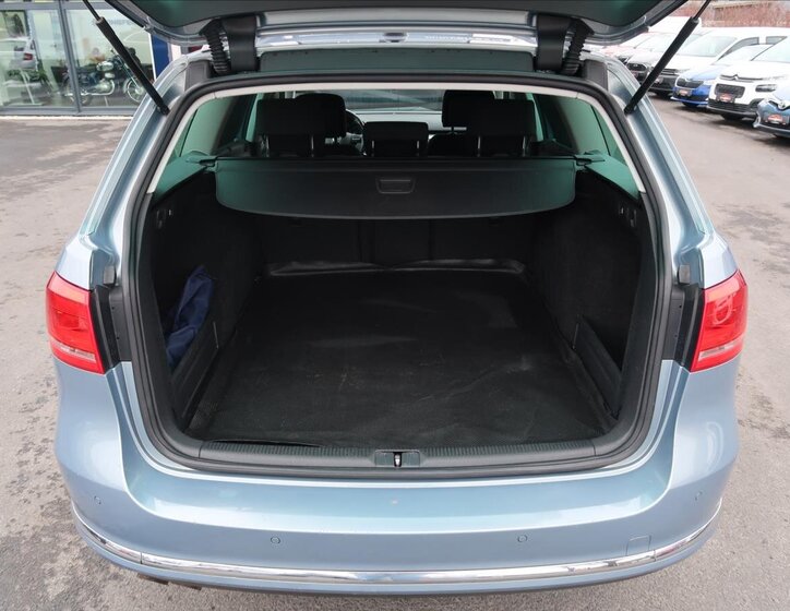 Volkswagen Passat Kombi 2,0 l 103 kw