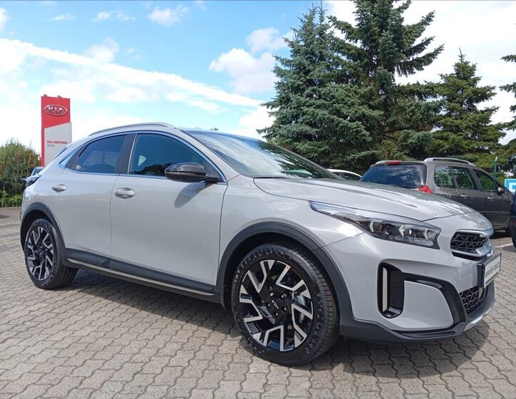 KIA XCeed SUV / Terénní 1,6 l 110 kw