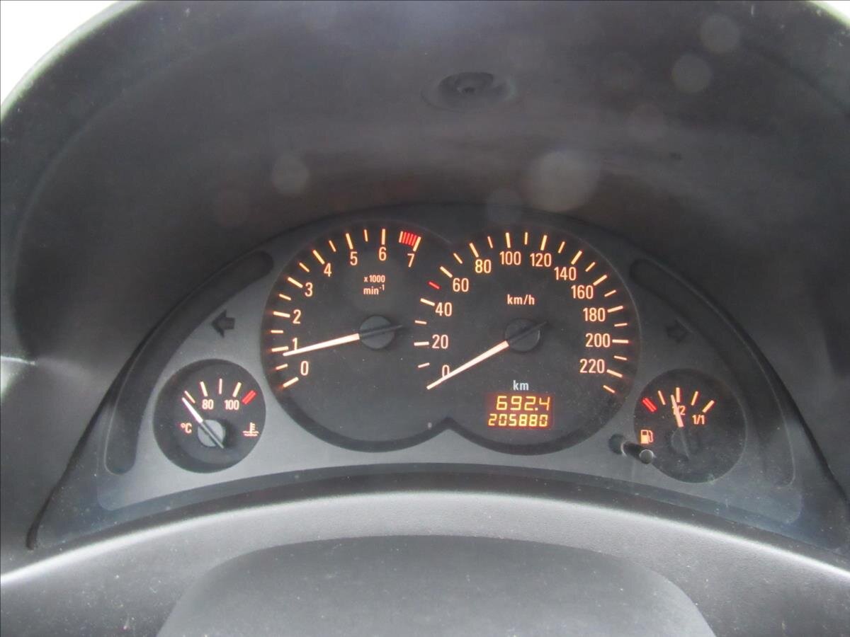 Opel Corsa Hatchback 1,2 l 55 kw