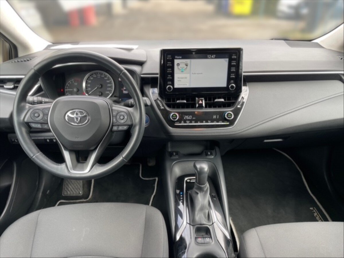 Toyota Corolla Sedan / Limuzína 1,8 l 72 kw